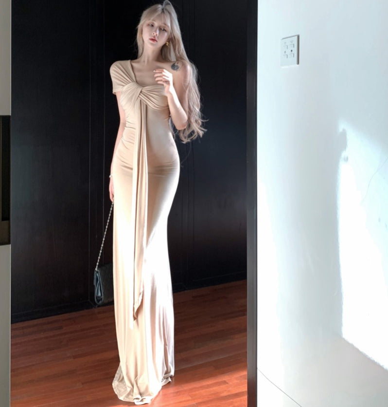 Women’s Bohemian Sleeveless Draped Chiffon Dress: Backless Irregular Hem Design
