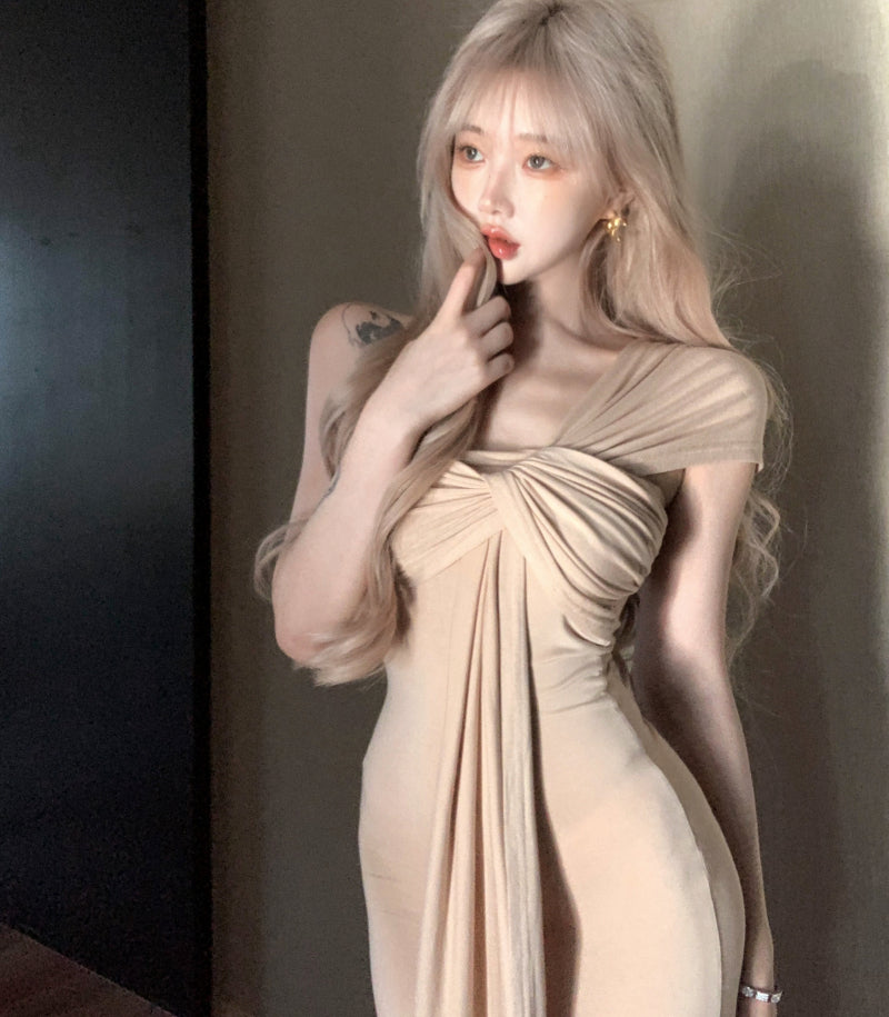 Women’s Bohemian Sleeveless Draped Chiffon Dress: Backless Irregular Hem Design