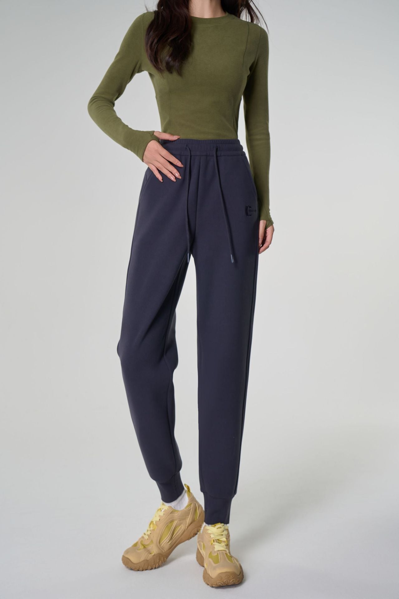 [Hot Leather Windproof Pants Winter New Thick Wool Silk Velvet Large Size Sports Casual White Guard Pants