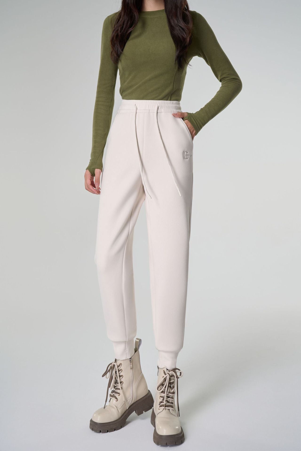 [Hot Leather Windproof Pants Winter New Thick Wool Silk Velvet Large Size Sports Casual White Guard Pants