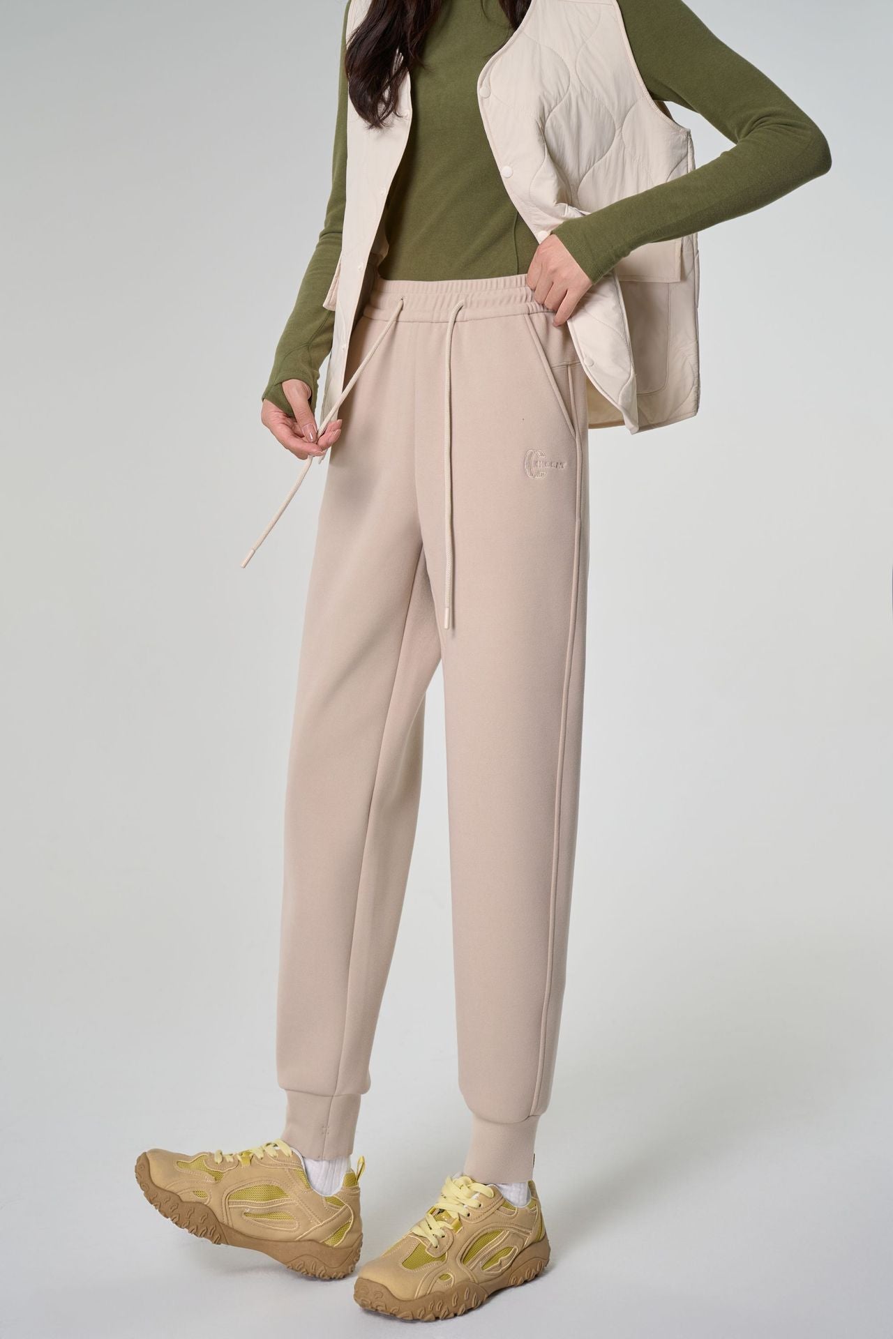 [Hot Leather Windproof Pants Winter New Thick Wool Silk Velvet Large Size Sports Casual White Guard Pants
