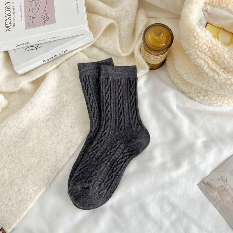 5PRS-White Cashmere Women's Twist Thickened Retro Medium Tube Socks Postpartum Confinement Socks
