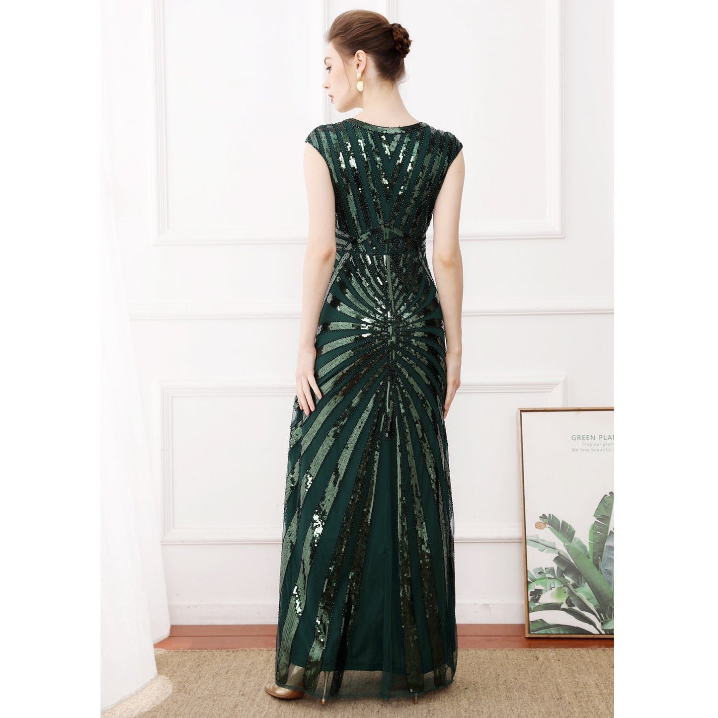 Vintage banquet dark green long sequined evening dress plus size bridesmaid wedding dress deep V elegant dress long dress