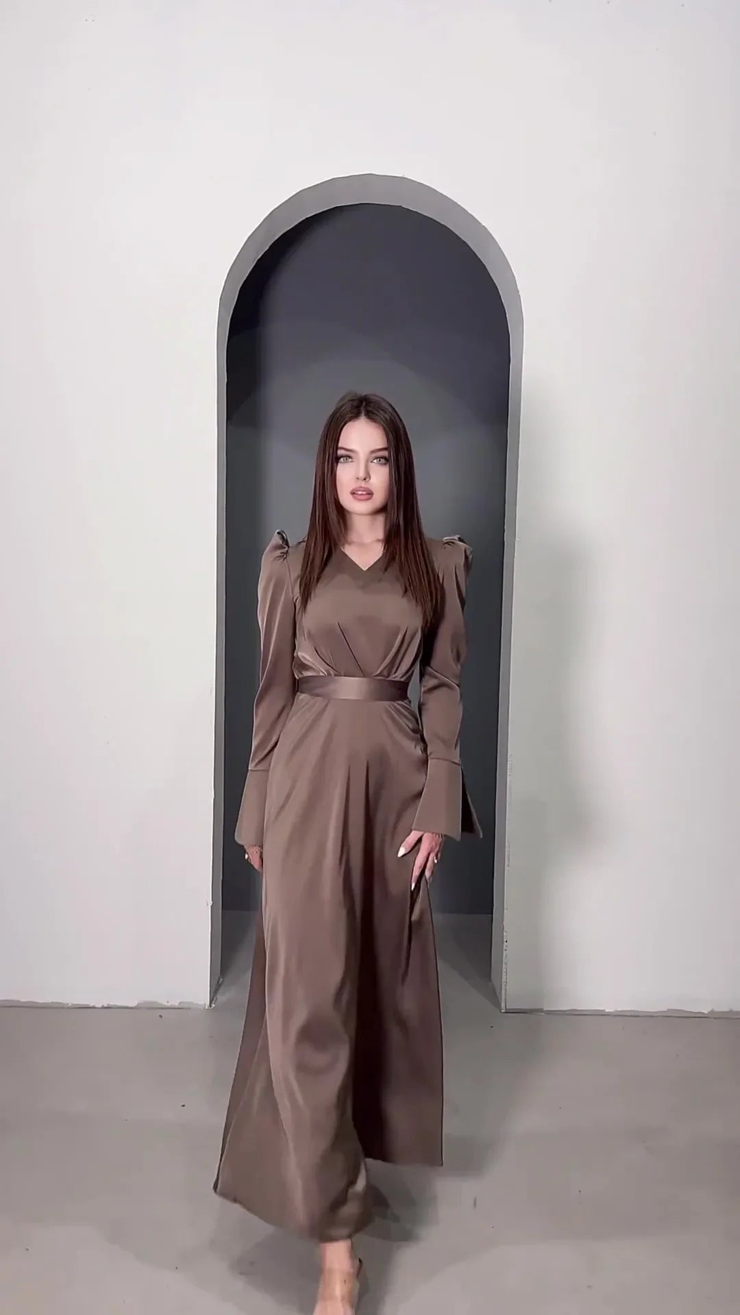 New V-neck Solid Color Split-ended Long-sleeved Slim-fitting Belt Dress
