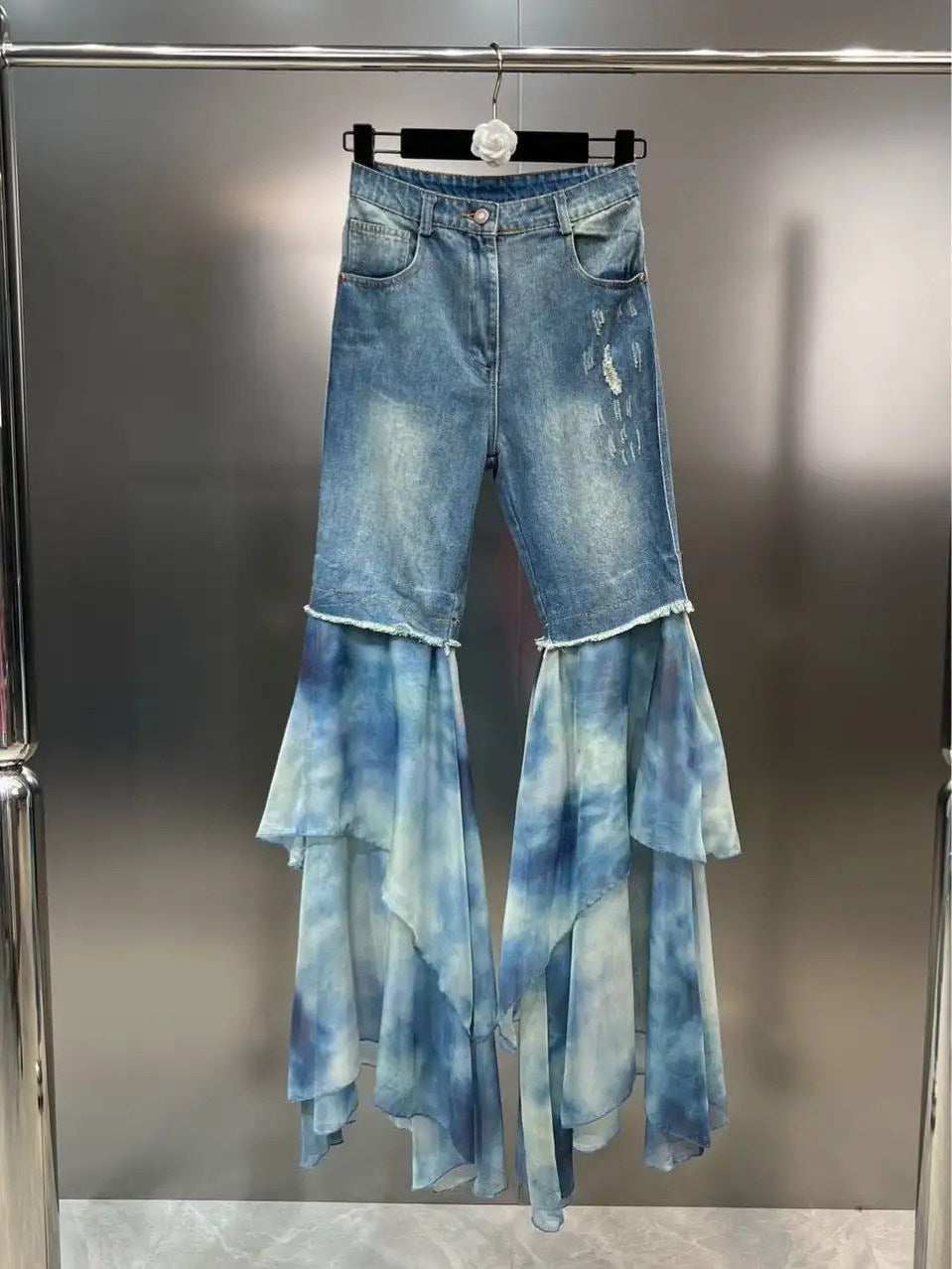 2024 Women's High Waisted Jeans: Retro Spice with New Stitching and Smudged Chiffon Detail