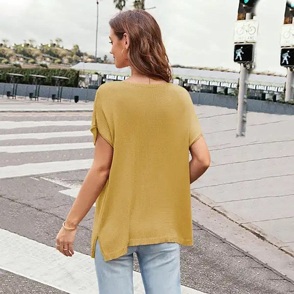 2024 Spring Summer Fashion: Plus Size V-neck Knit T-shirt for Casual Comfort