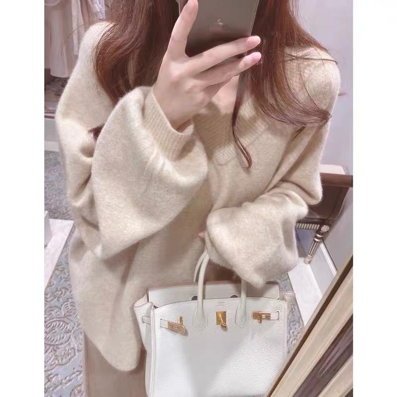 Comfur™ V-Neck Knit: Cloud Sleeve Plush Fit Sweater, Seoulcore Chic Crush Lays