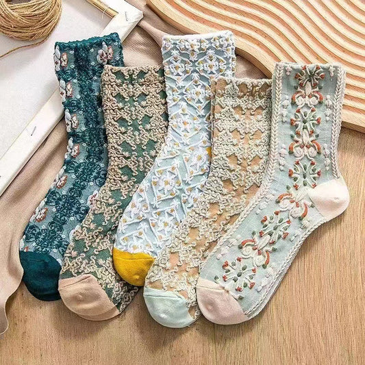 3D Emboss Design Fashion Classic High Quality Beautiful Soft Women Custom Knitting Breathable Beautiful Girl Crew Sock