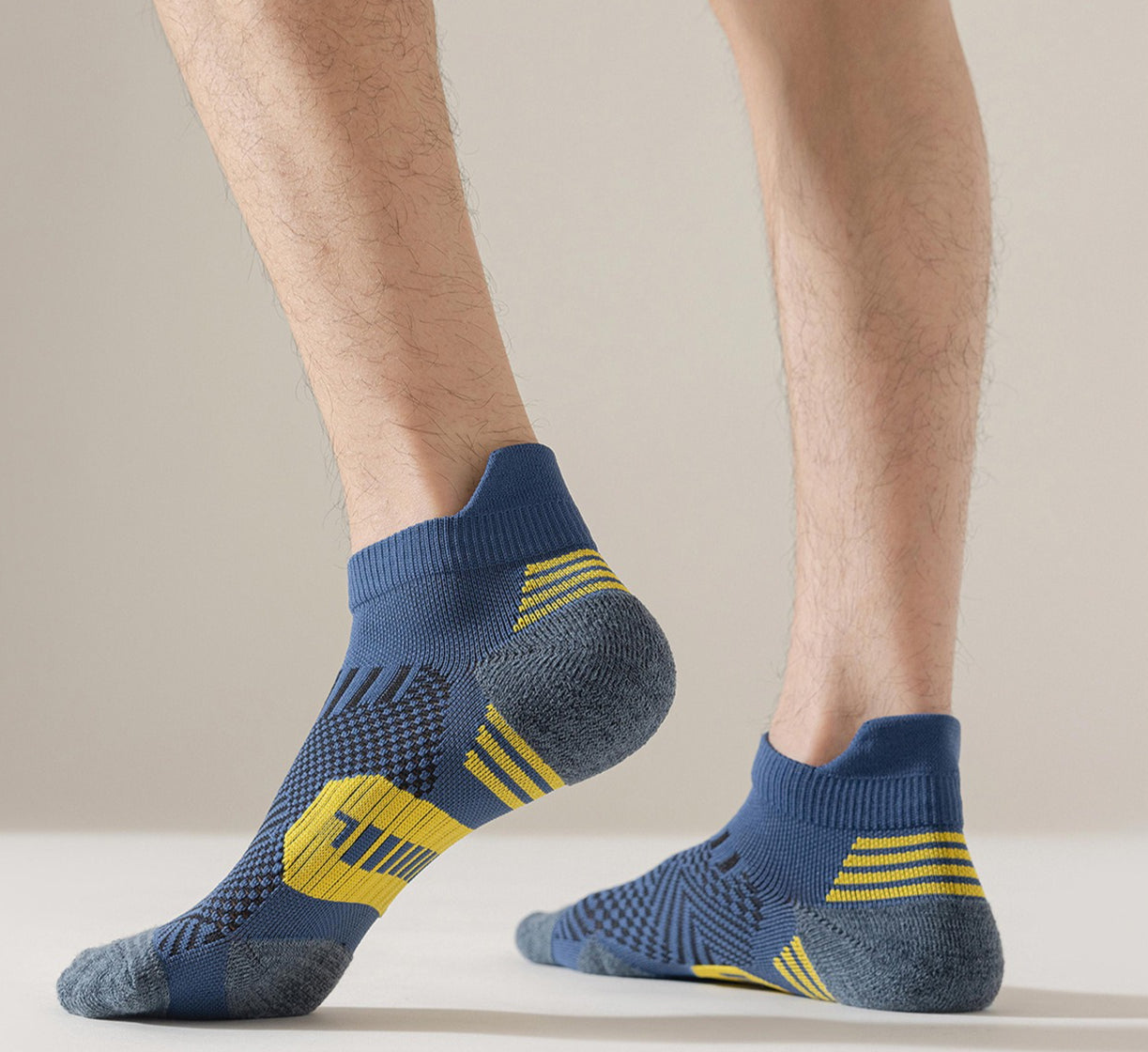 Professional Sports Socks Men's Hiking Fitness Quick-drying Running Socks Front and Heel Thickened Wear-resistant Non-slip Mountaineering Socks