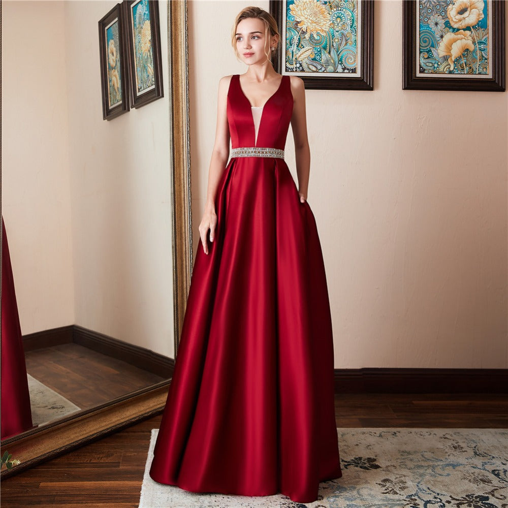 New Banquet Sleeveless Backless Evening Dress