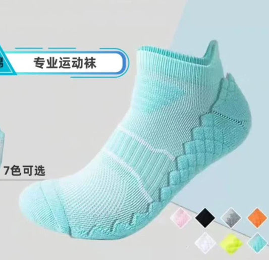 Cool 3D Cushioned Foot Style Professional Protective Quick-Dry Breathable Sporting Running Ankle Sock
