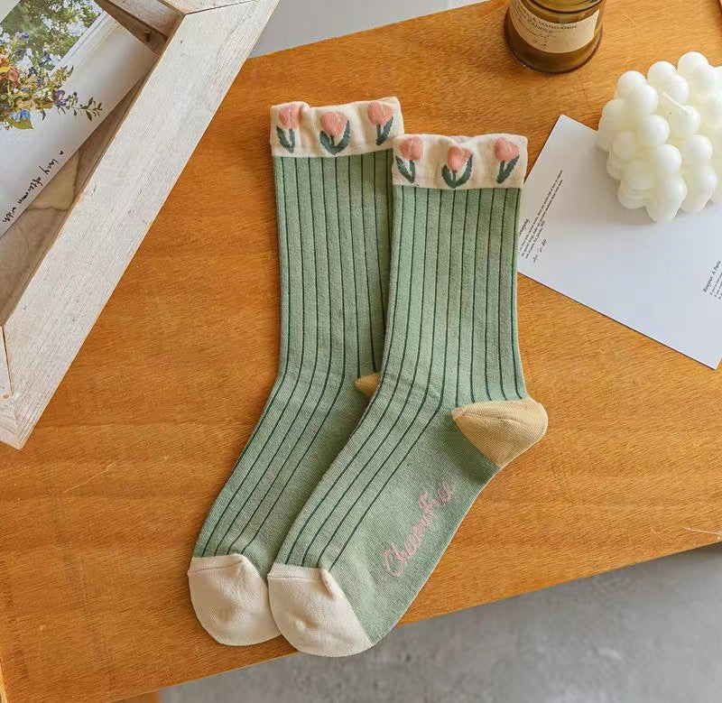 Socks Women's Autumn and Winter Long Socks Mori Tulips Versatile Women's Stacking Socks Flower Series Spring and Summer Long Tube