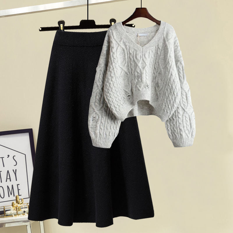 Cozy Plus Size Two-Piece: Viral Loungewear Set with Chunky Knit & Skirt