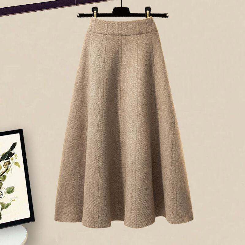 Cozy Plus Size Two-Piece: Viral Loungewear Set with Chunky Knit & Skirt