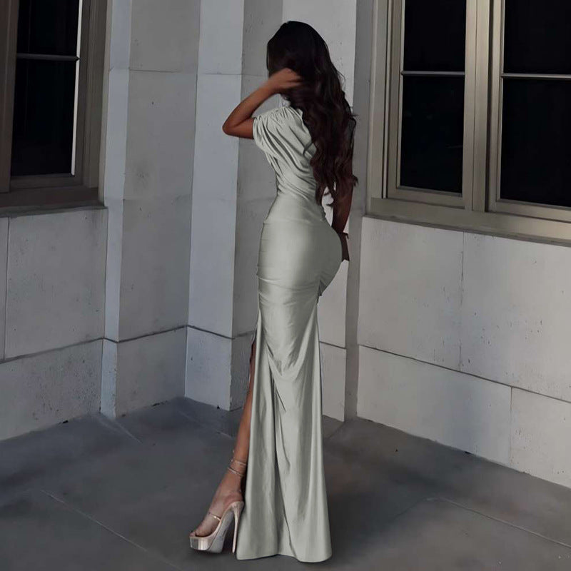 Sexy Slim-Fit Bodycon Evening Dress with High Slit & Midriff Cutout - Curve-Hugging Party Gown