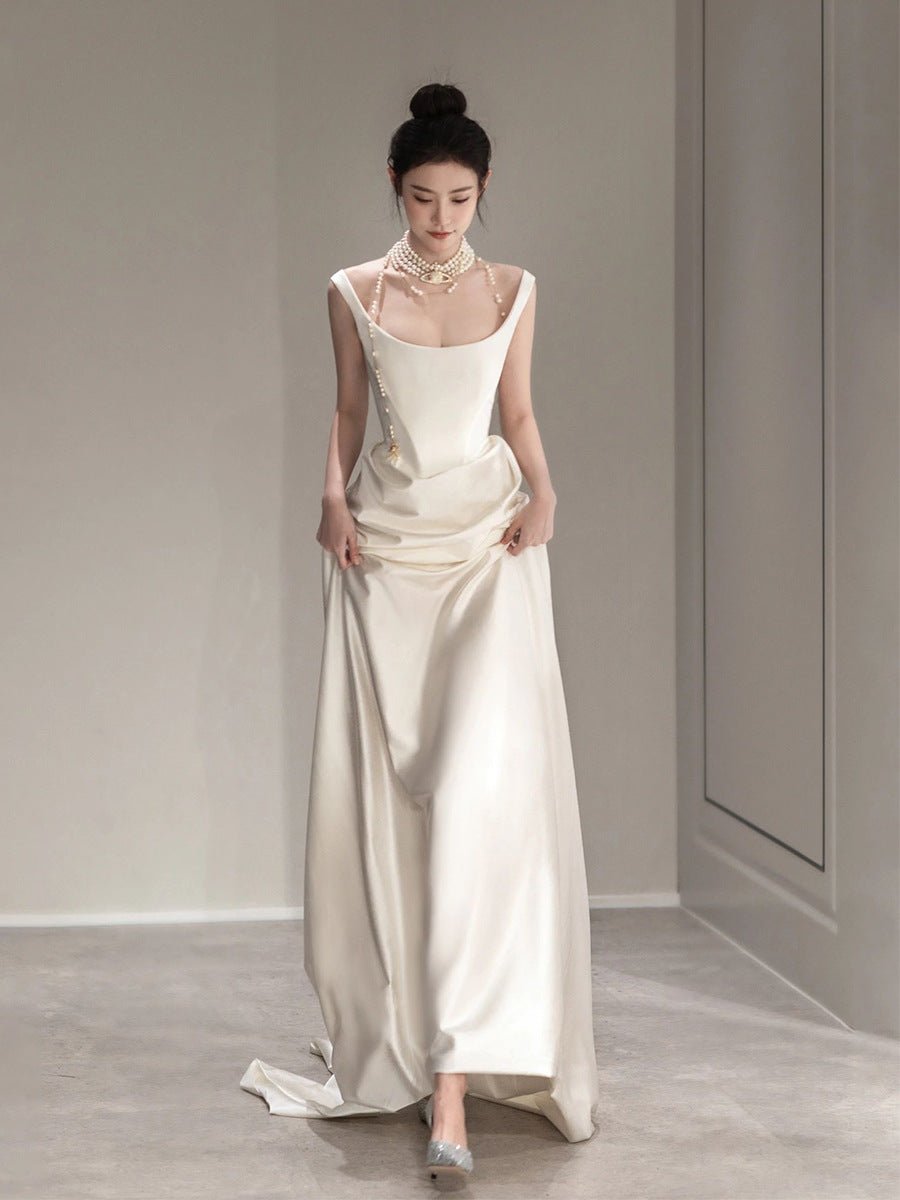 High-end Bridal Satin Light Wedding Banquet Dress