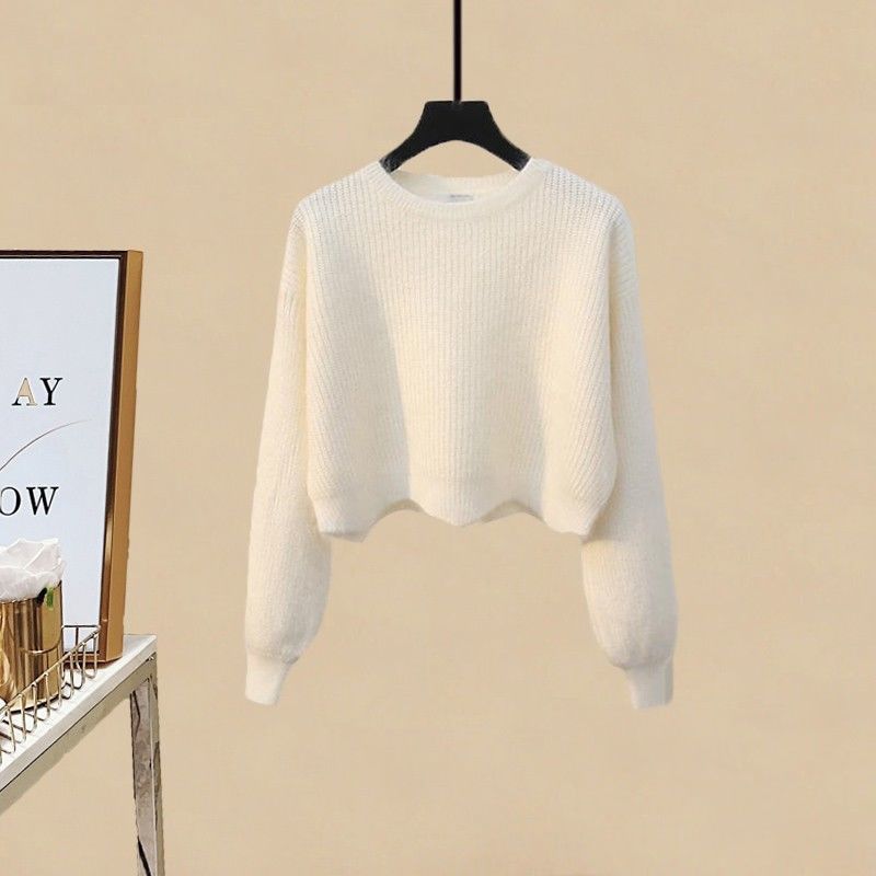 Cozy Plus Size Two-Piece: Viral Loungewear Set with Chunky Knit & Skirt