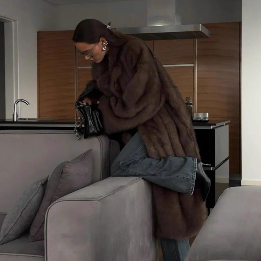 Women's Vintage Brown Faux Fur Coat with Oversized Retro Collar, Winter Luxe Fashion