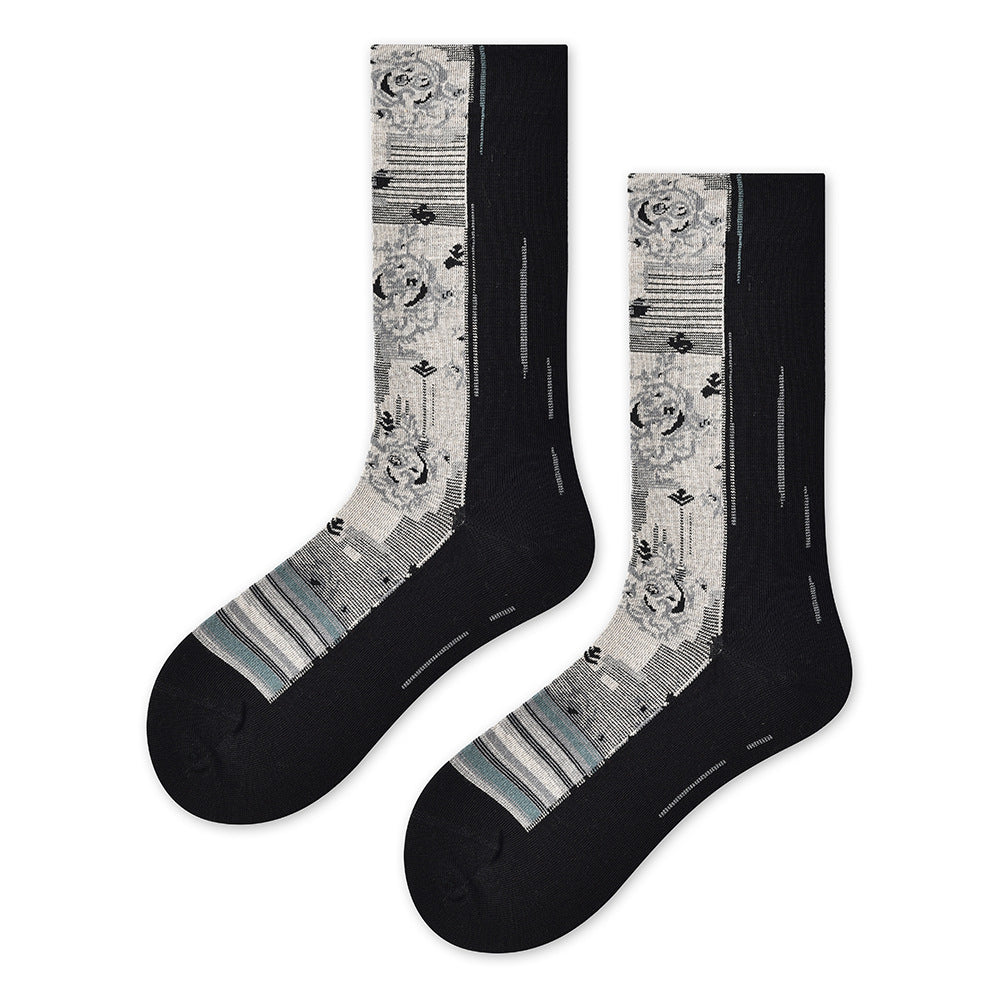 Spring and summer new art students, designer art tube socks children's trendy socks versatile black and white color scheme women
