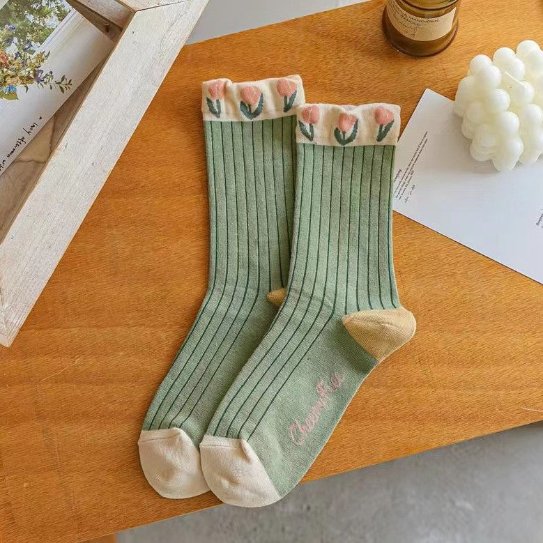 Socks Women's Autumn and Winter Long Socks Mori Tulips Versatile Women's Stacking Socks Flower Series Spring and Summer Long Tube