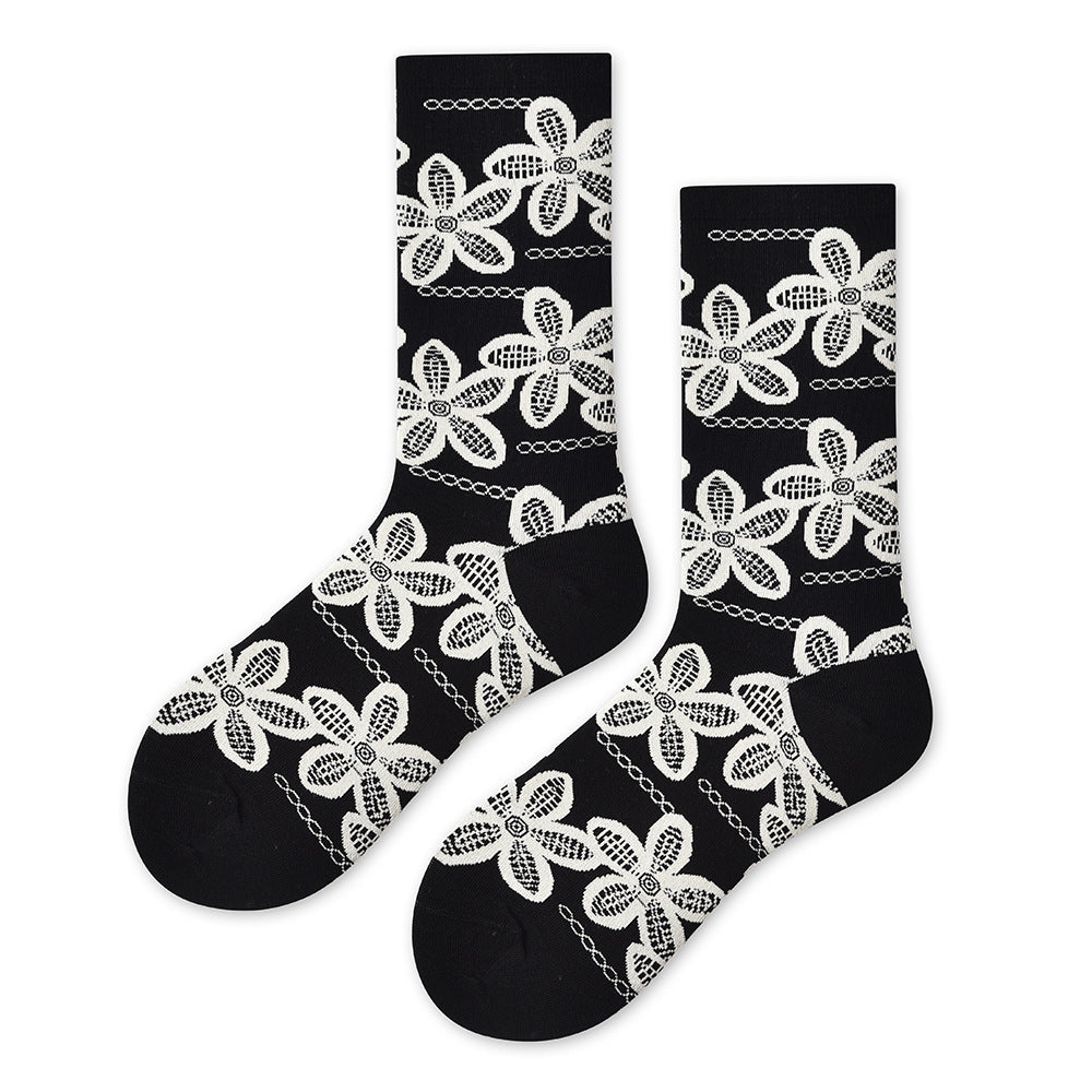 Spring and summer new art students, designer art tube socks children's trendy socks versatile black and white color scheme women