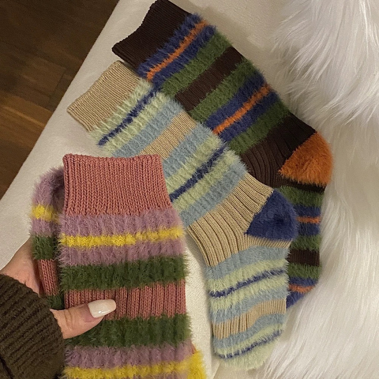 5PRS-Thick Stripes Color Matching Contrasting Imitation Mink Fluffy Socks Sweet Warm Women's Mid-tube Socks