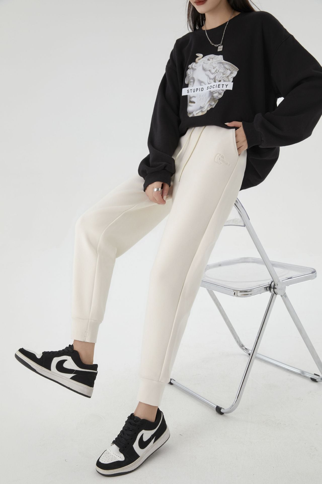 [Hot Leather Windproof Pants Winter New Thick Wool Silk Velvet Large Size Sports Casual White Guard Pants