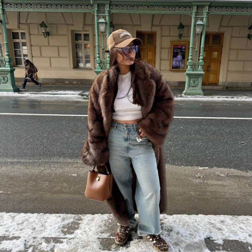 Women's Vintage Brown Faux Fur Coat with Oversized Retro Collar, Winter Luxe Fashion