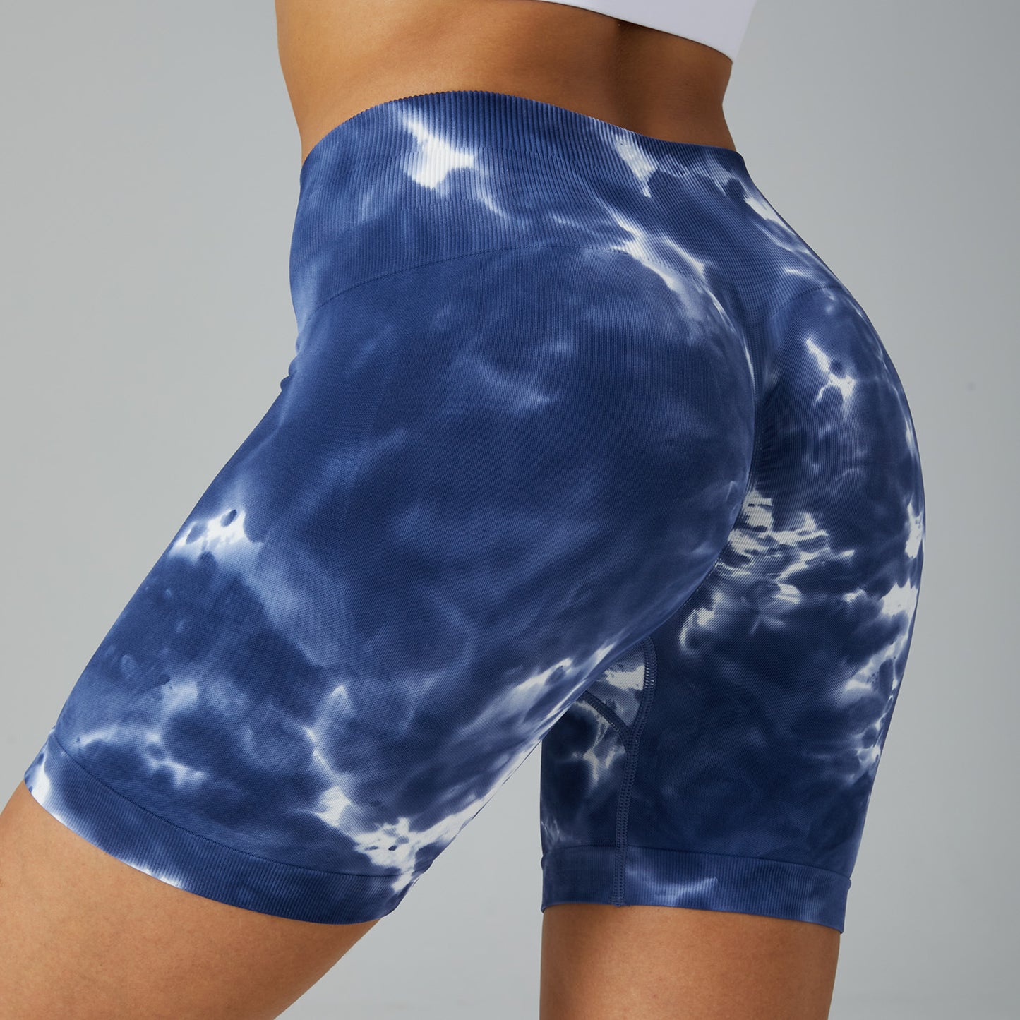 Statement Print Yoga Shorts｜High-Waist Hip Shaper Leggings｜Breathable Cool Max｜Workout & Daily Looks