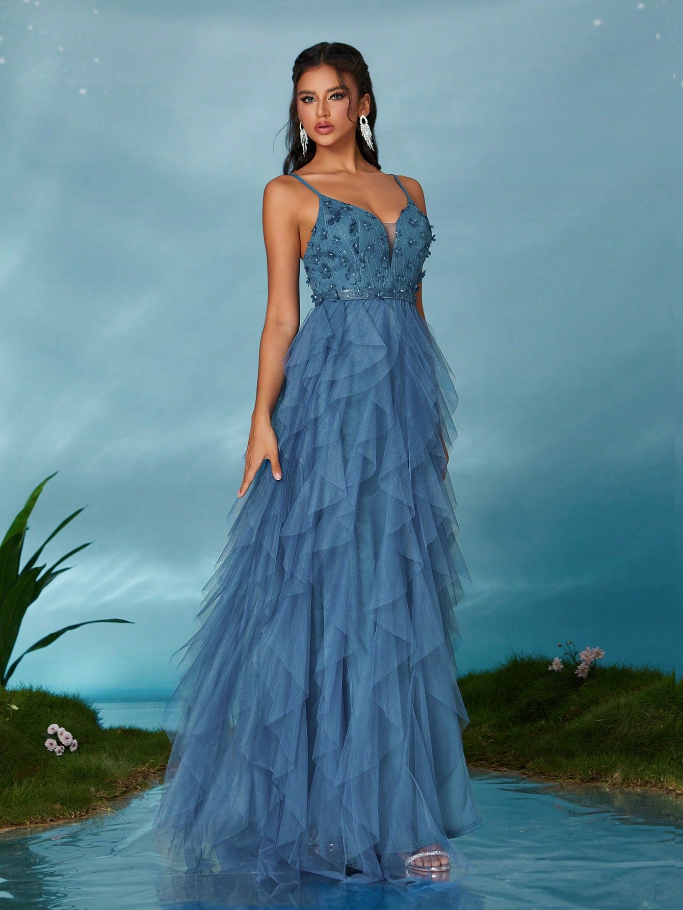 Light Luxury Women’s Evening Dress with Mesh Design and Suspender Straps