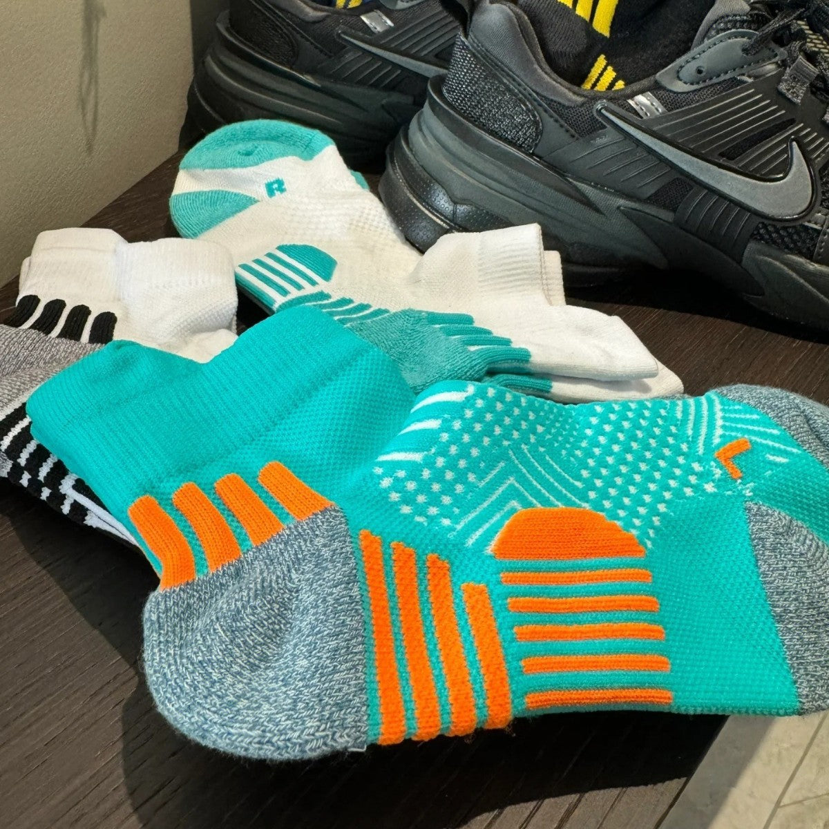 Badminton Socks Women's Towel Bottom Professional Marathon Running Socks Men's and Women's Fitness Sports Thickened Bottom Versatile Breathable