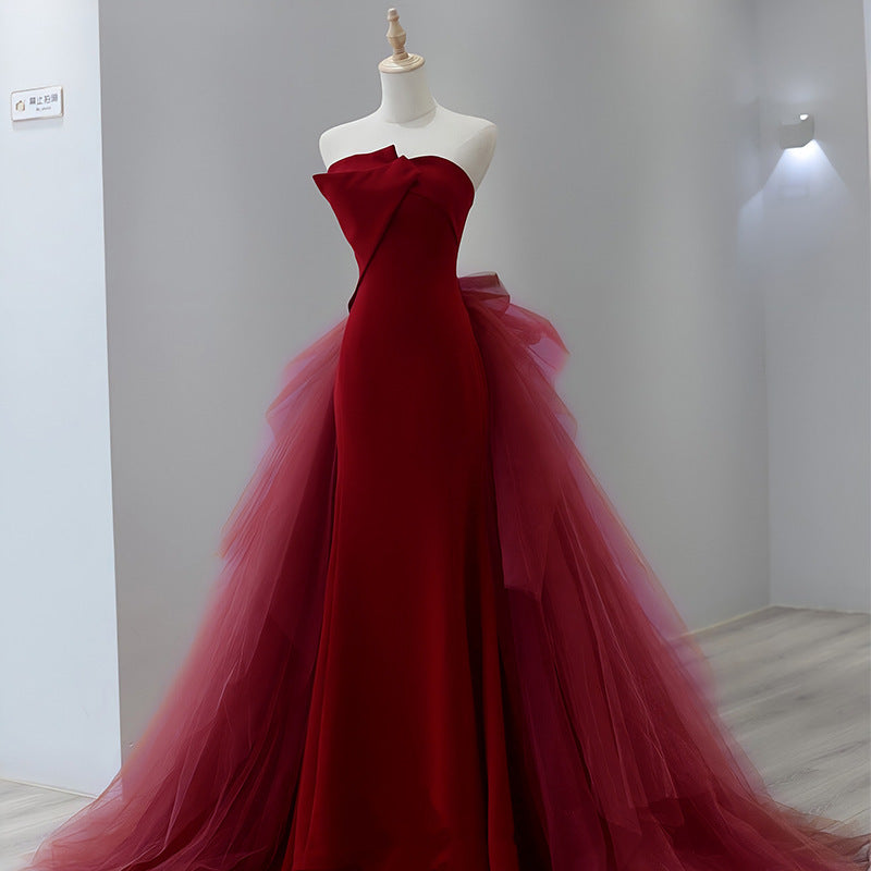 Romantic Burgundy Fishtail Gown: Vintage-Inspired Wedding Toast Dress with Timeless Elegance