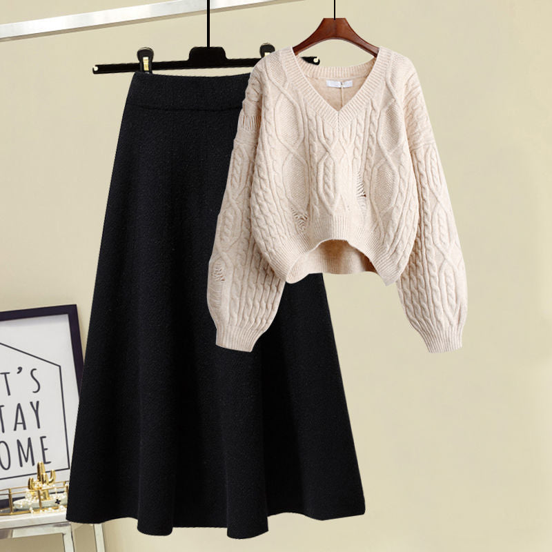 Cozy Plus Size Two-Piece: Viral Loungewear Set with Chunky Knit & Skirt