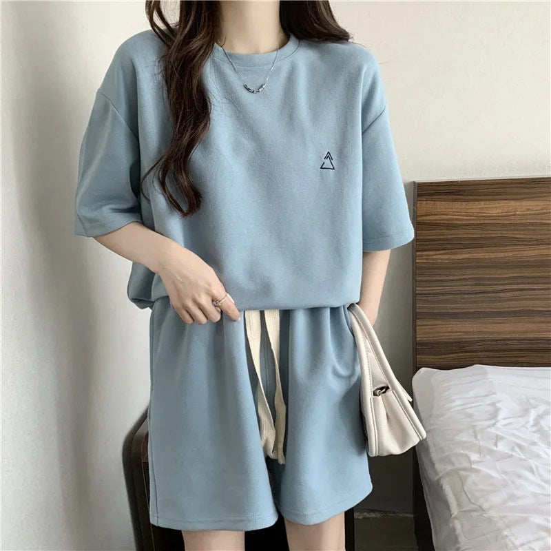 Summer Women's Casual Two-Piece Set: Loose Fit T-shirt and Shorts