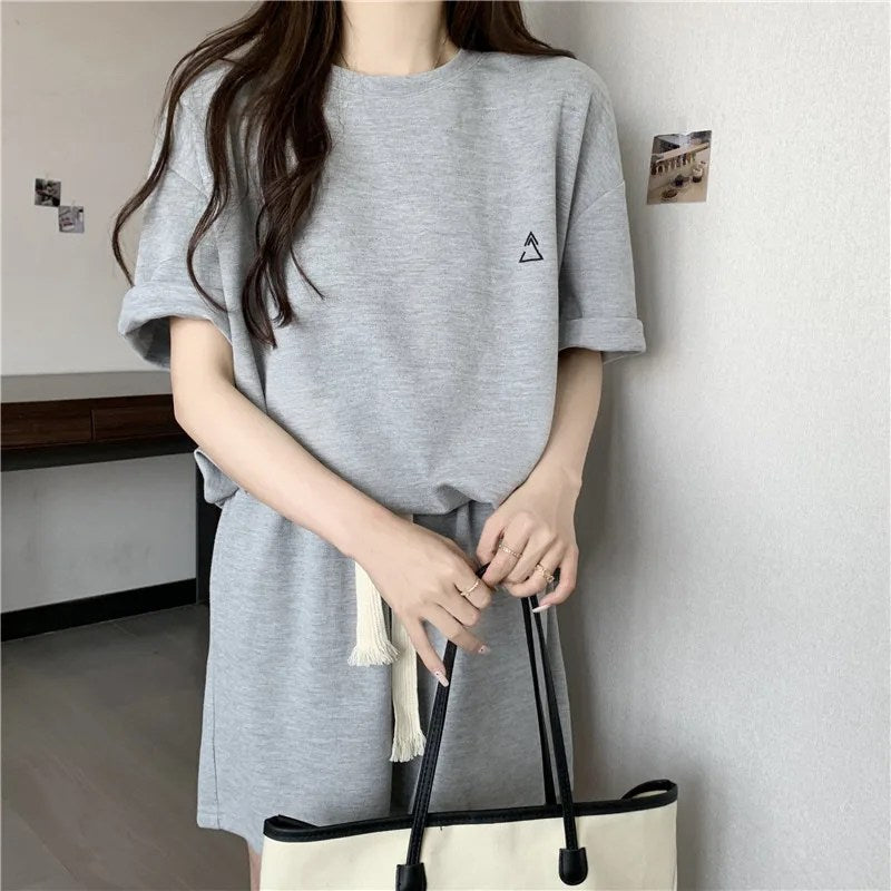 Summer Women's Casual Two-Piece Set: Loose Fit T-shirt and Shorts