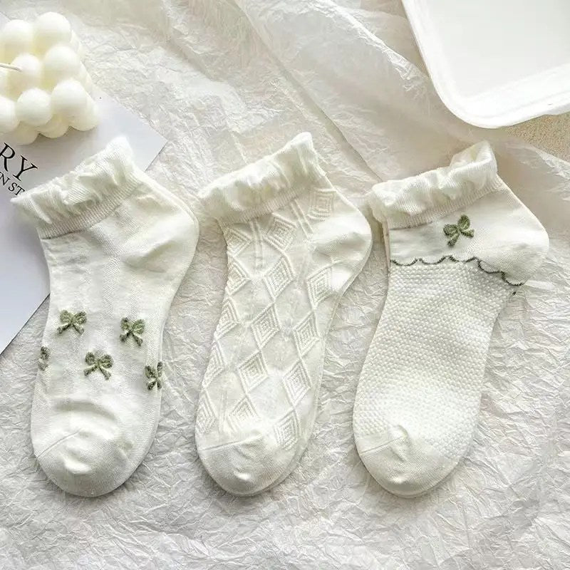 Stay Stylish this Season with Cute Japanese Lace Low-Top Socks in White for Spring and Summer-10PRS