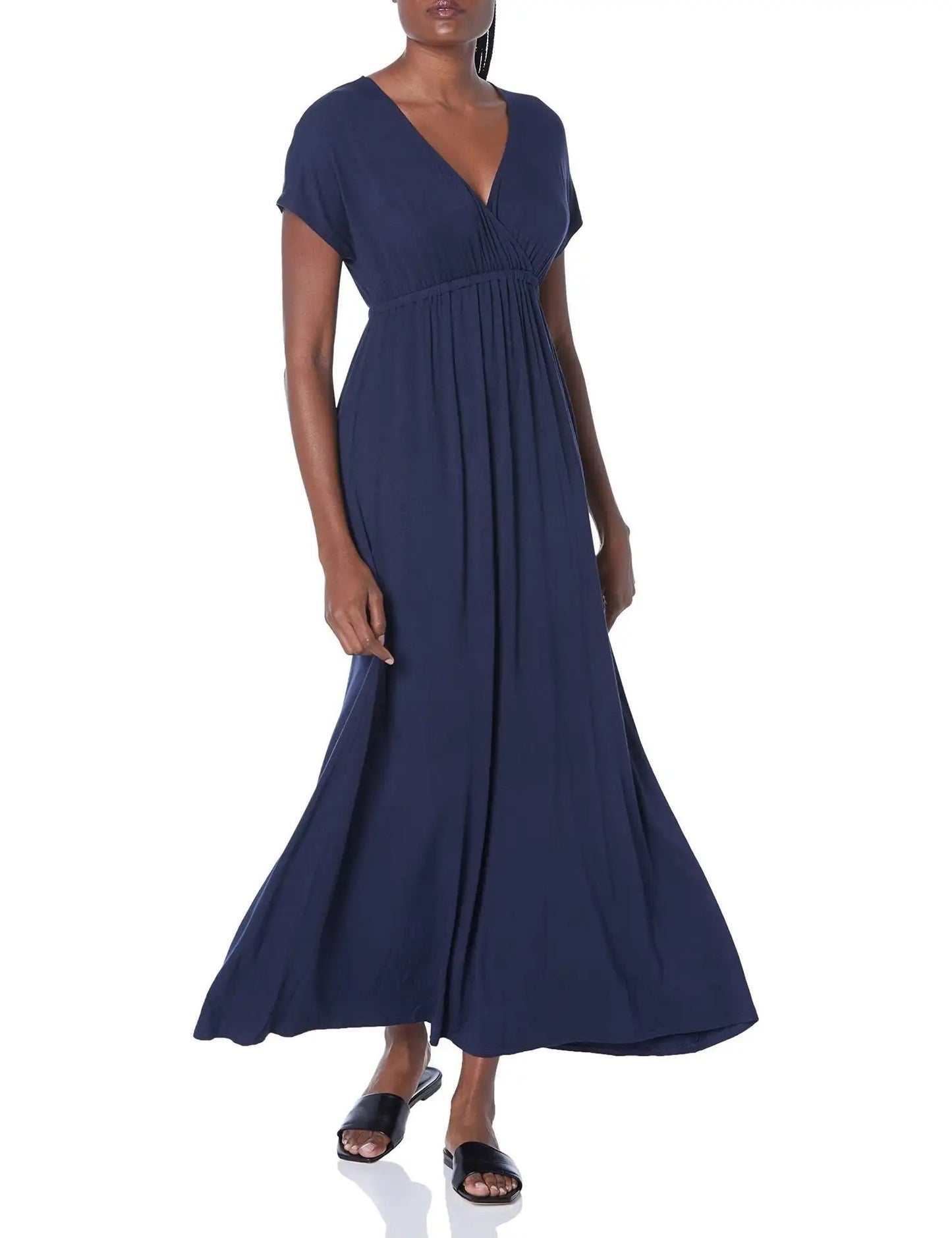 Effortlessly Chic: V-Neck Women's Oversized Dress for a Minimalist, Slimming Look