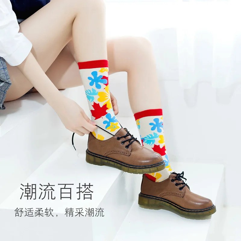 Stay Cool and Stylish with Our Sweat-Absorbing Trendy Men Socks - Wholesale Medium Length Socks for Men and Women