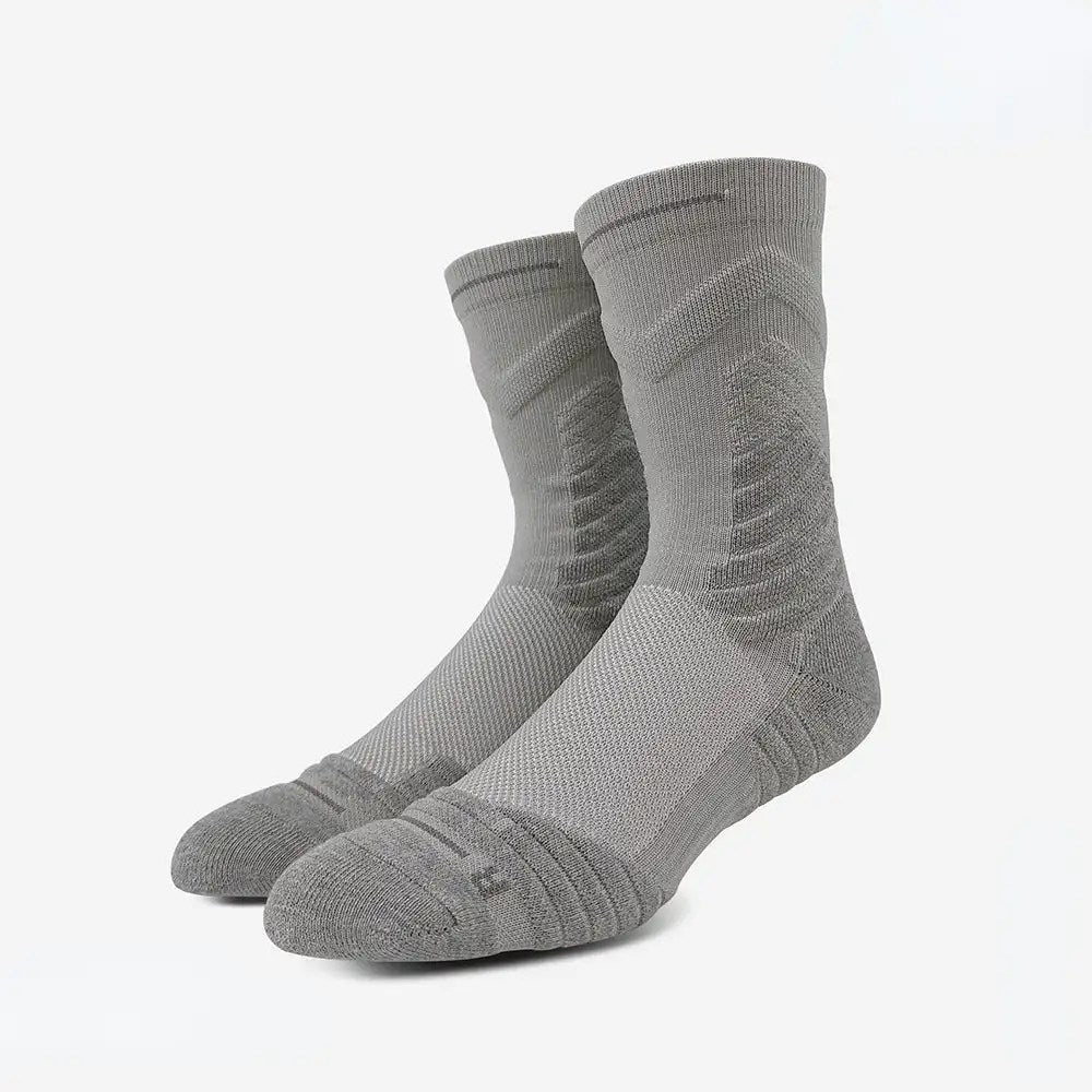 Score Big with Our Professional Basketball Socks - 3 Pack for Men: Breathable, Durable, and Stylish!
